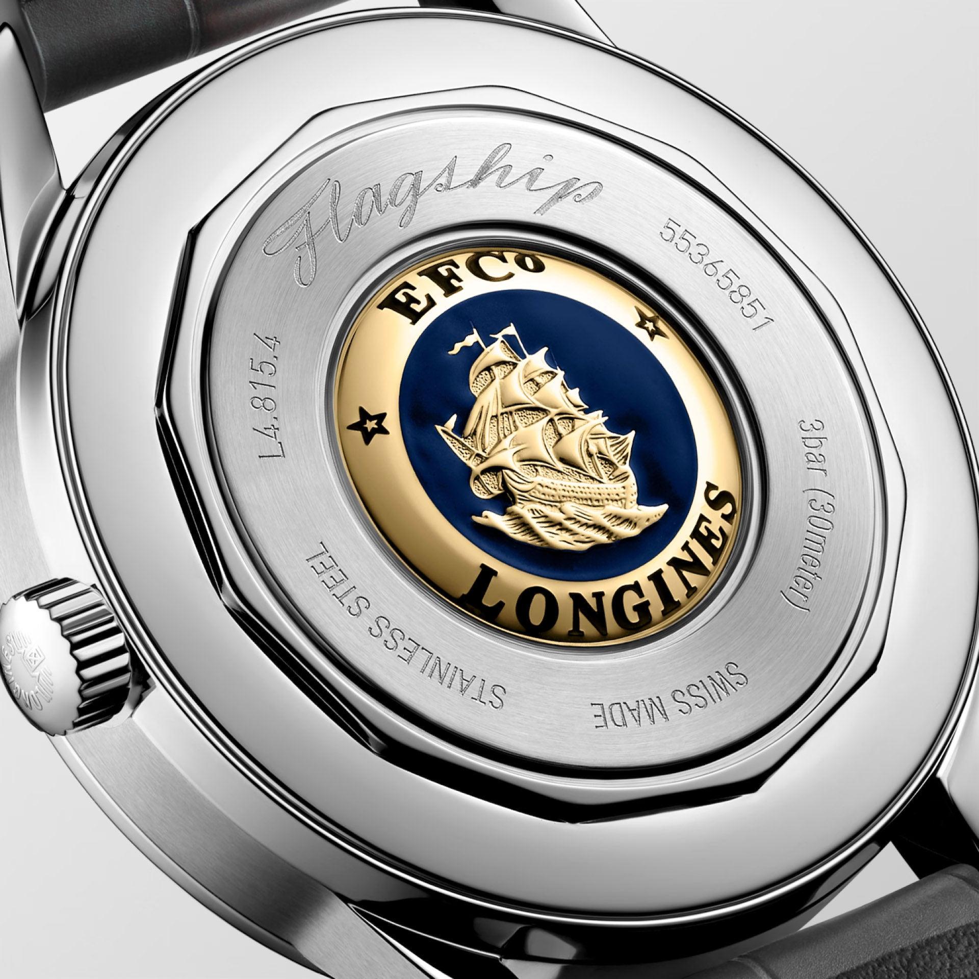 Orologio automatico: fondello in acciaio con disco blu e nave dorata
