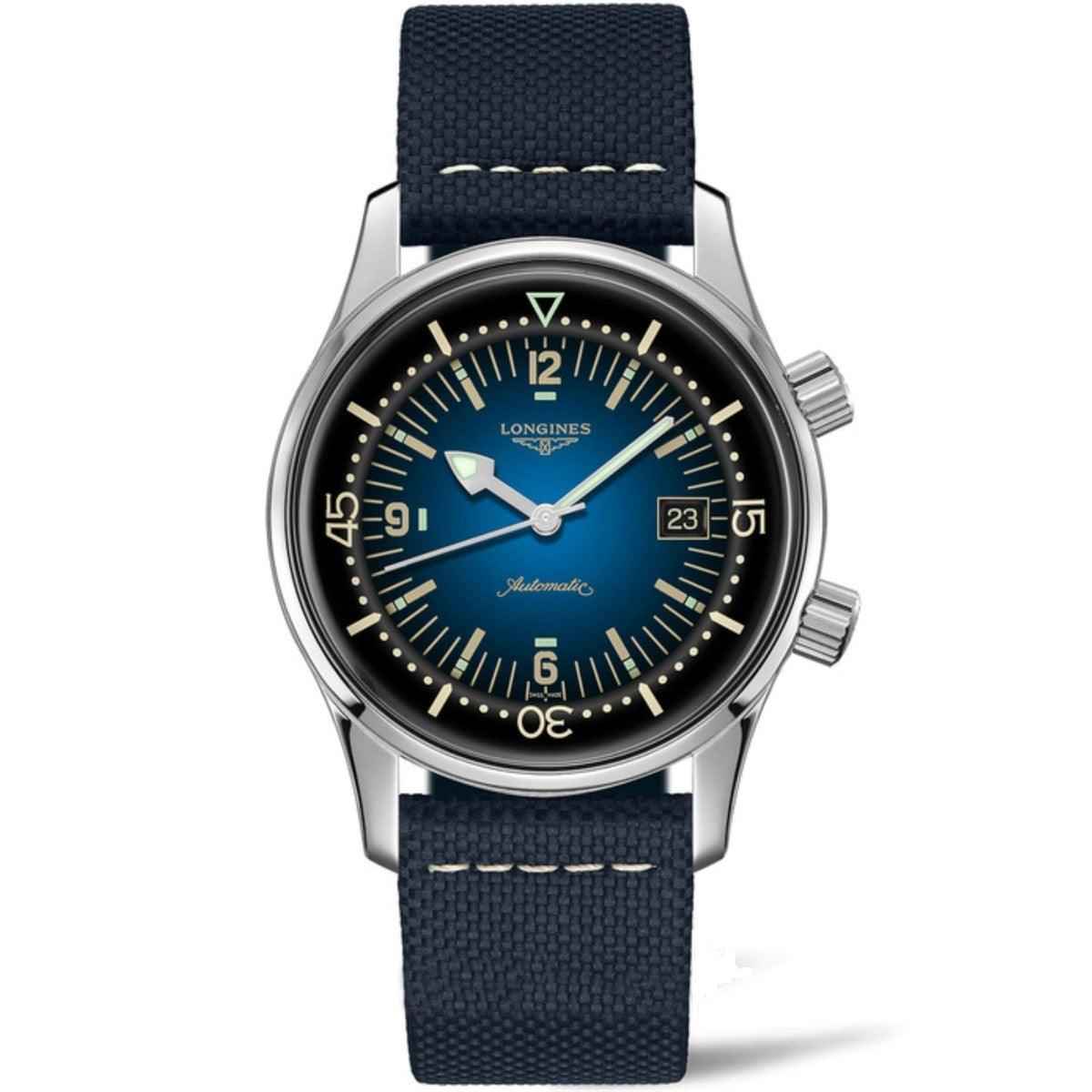 Orologio da polso subacqueo: quadrante blu, cinturino tessuto scuro, cassa acciaio