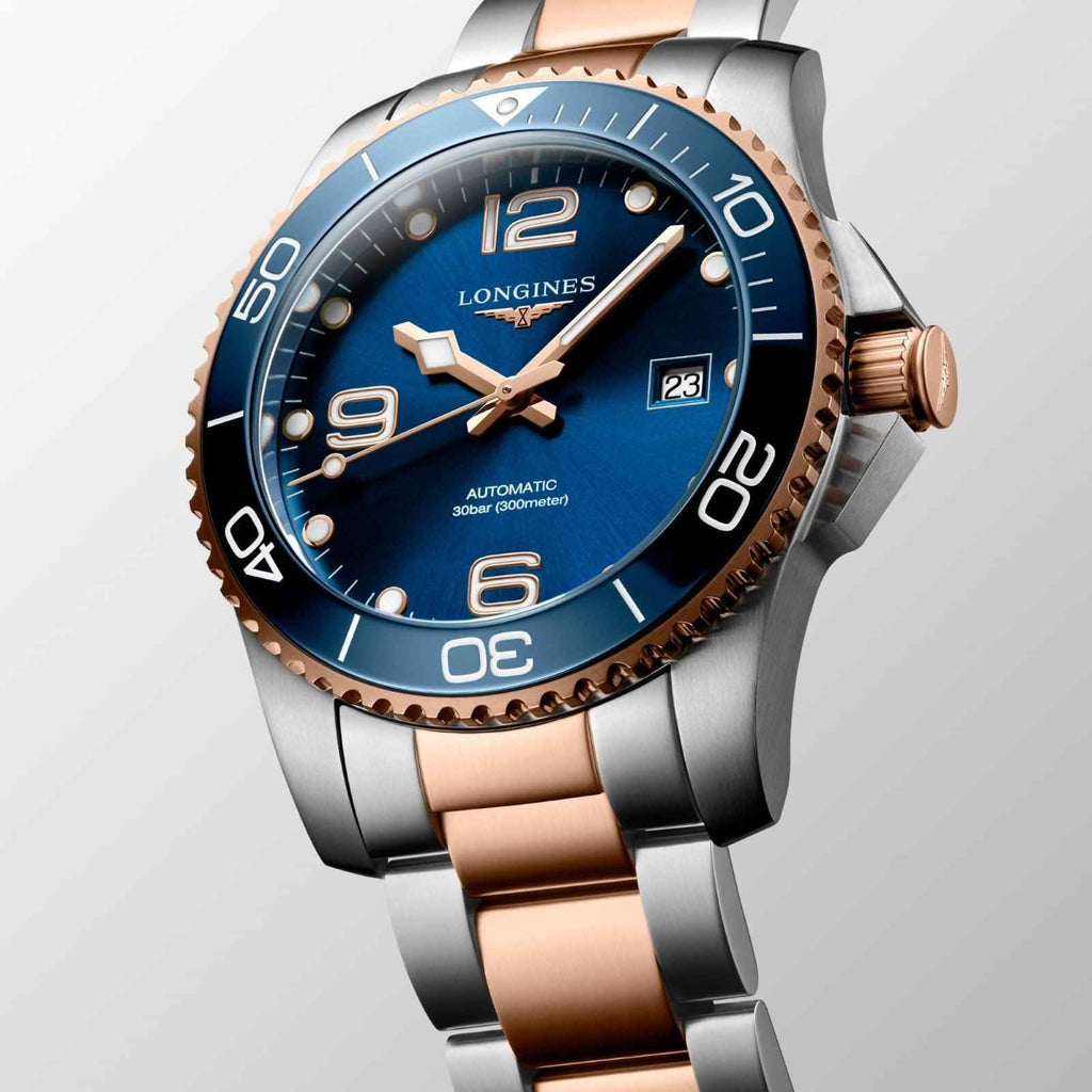 Orologio subacqueo Longines HydroConquest con quadrante blu e bracciale acciaio/oro rosa