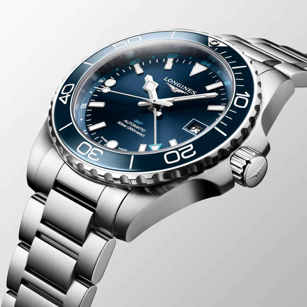 Orologio Longines Hydroconquest GMT in acciaio, lunetta blu con corona e data