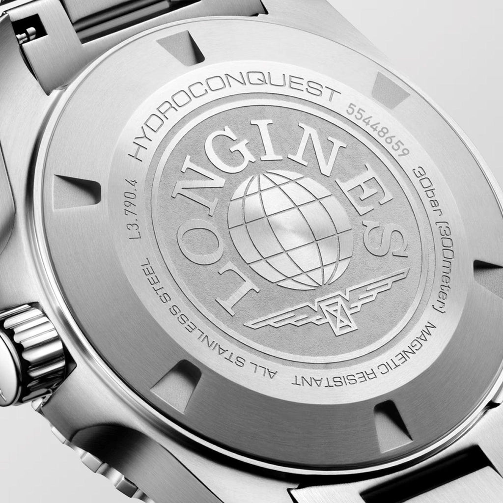 Orologio Longines Hydroconquest GMT, fondello in acciaio inciso con globo e logo