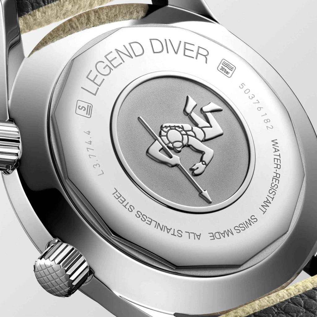 Fondello dell’orologio Longines Legend Diver in acciaio con incisione sub e scritte di impermeabilità