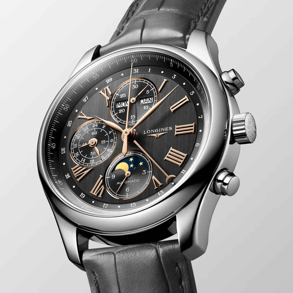 Orologio Master Collection con cassa argento, quadrante antracite e corona laterale