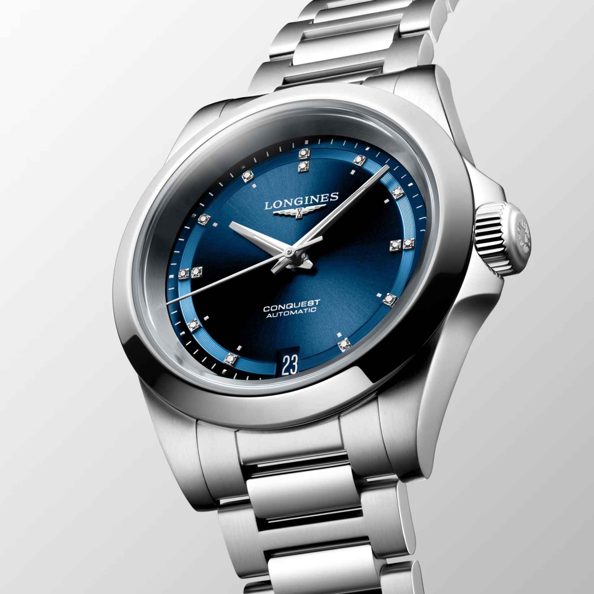 Orologio Longines New Conquest 34mm blu, bracciale in acciaio, corona laterale