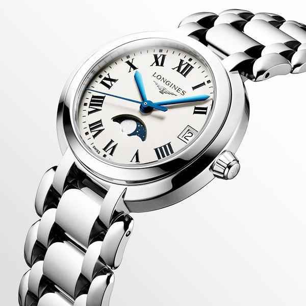 Orologio da polso in acciaio argento, quadrante argento con numeri romani e lancette blu