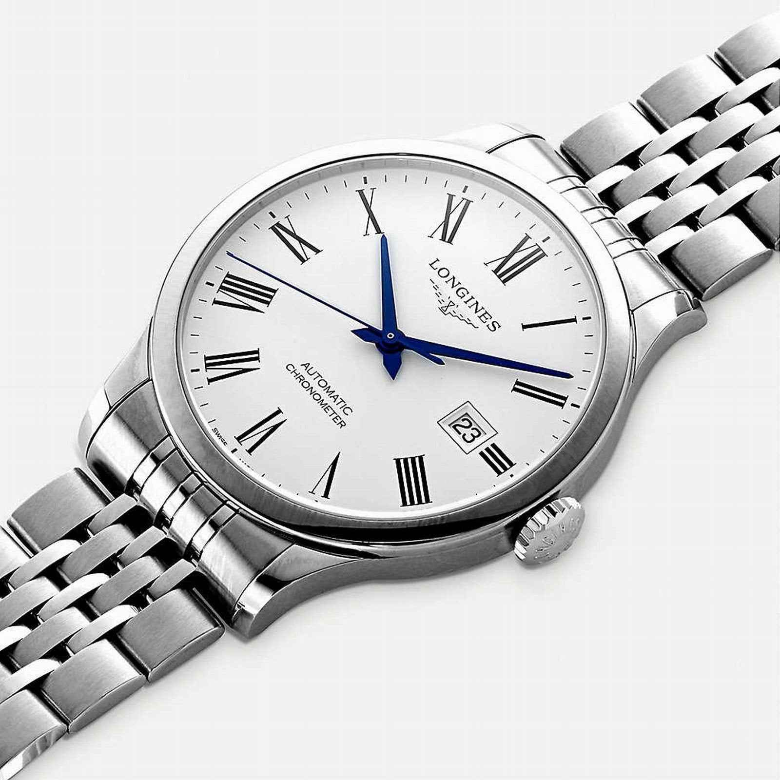 Orologio Longines con quadrante bianco e cinturino in acciaio, data ore 3