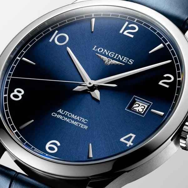 Orologio Longines Record con quadrante blu, indici numerici e datario 23