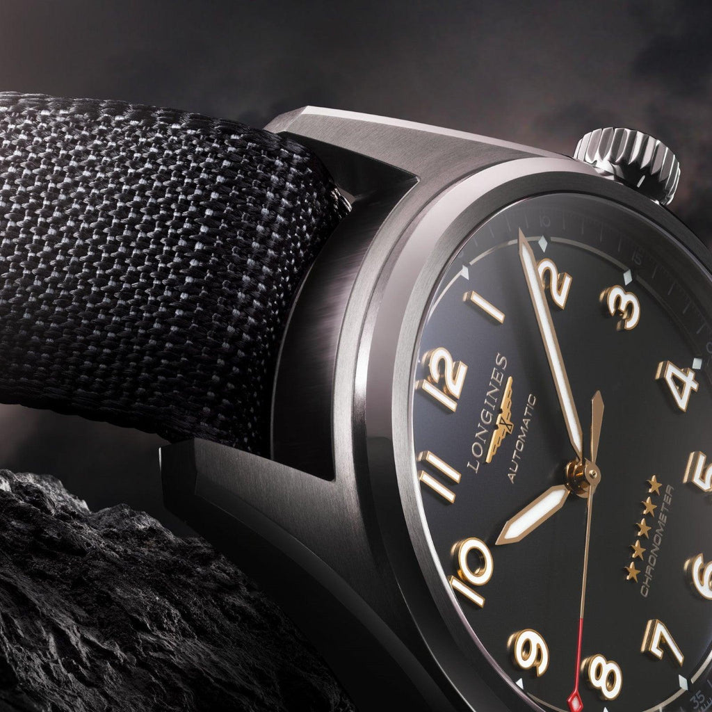 Orologio Longines Spirit 40mm antracite, cassa titanio, quadrante con indici, maglia