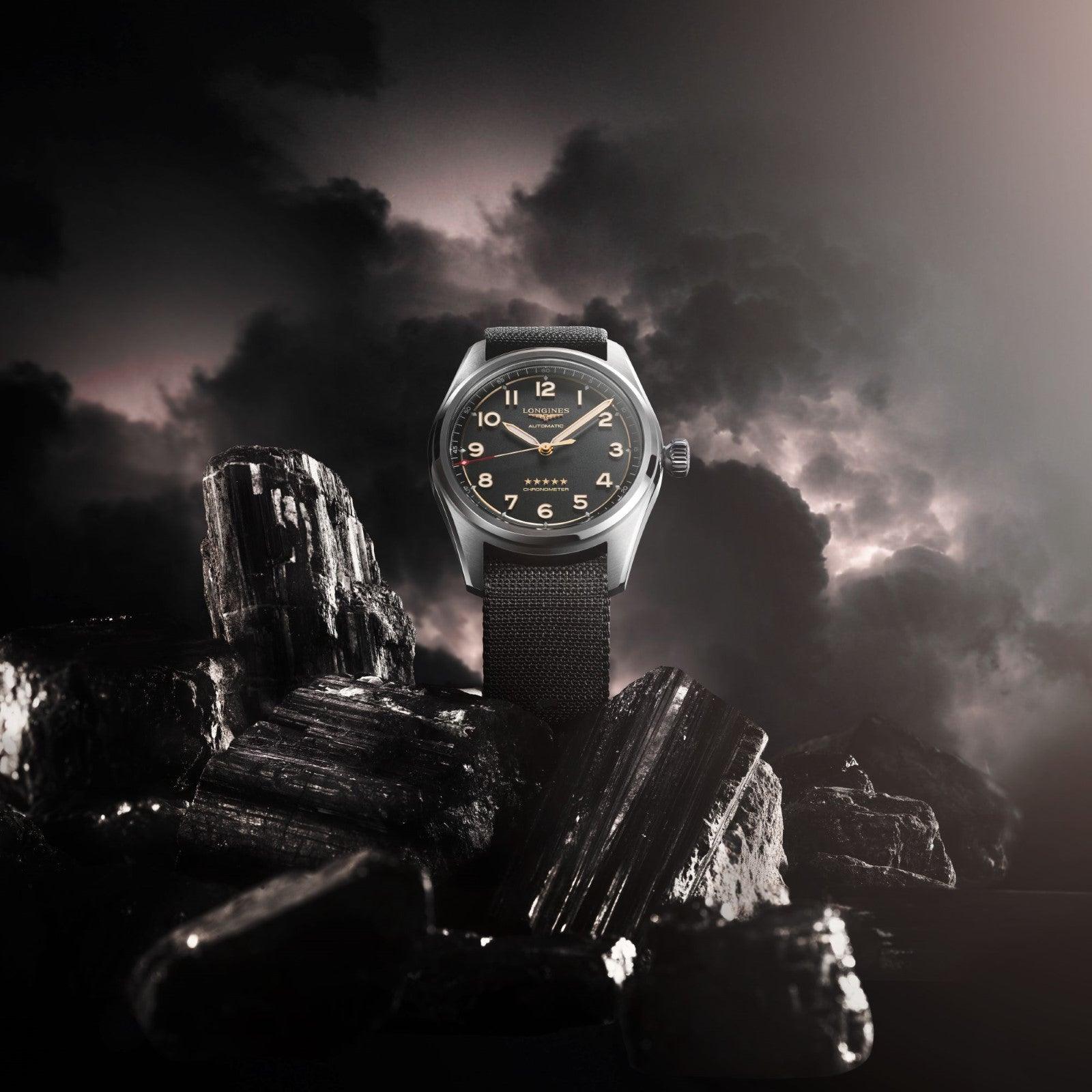 Orologio Longines Spirit 40mm antracite con cinturino maglia, lunetta e corona, 3 lancette