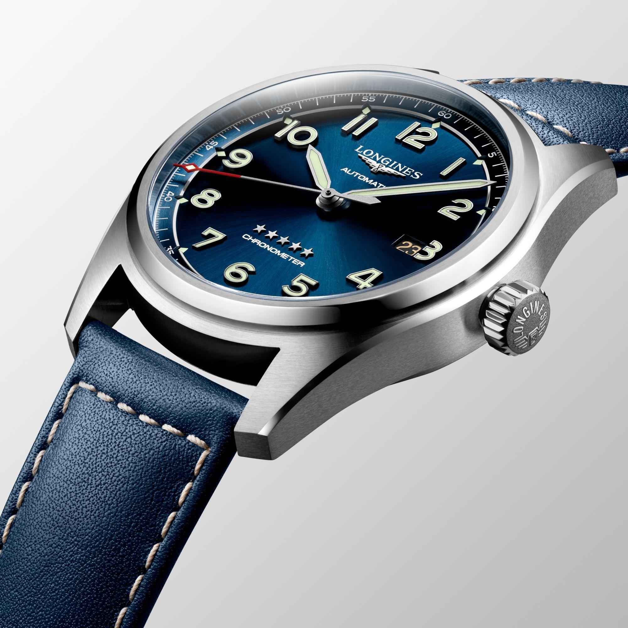 Orologio Longines Spirit blu con quadrante, cassa acciaio e cinturino in pelle
