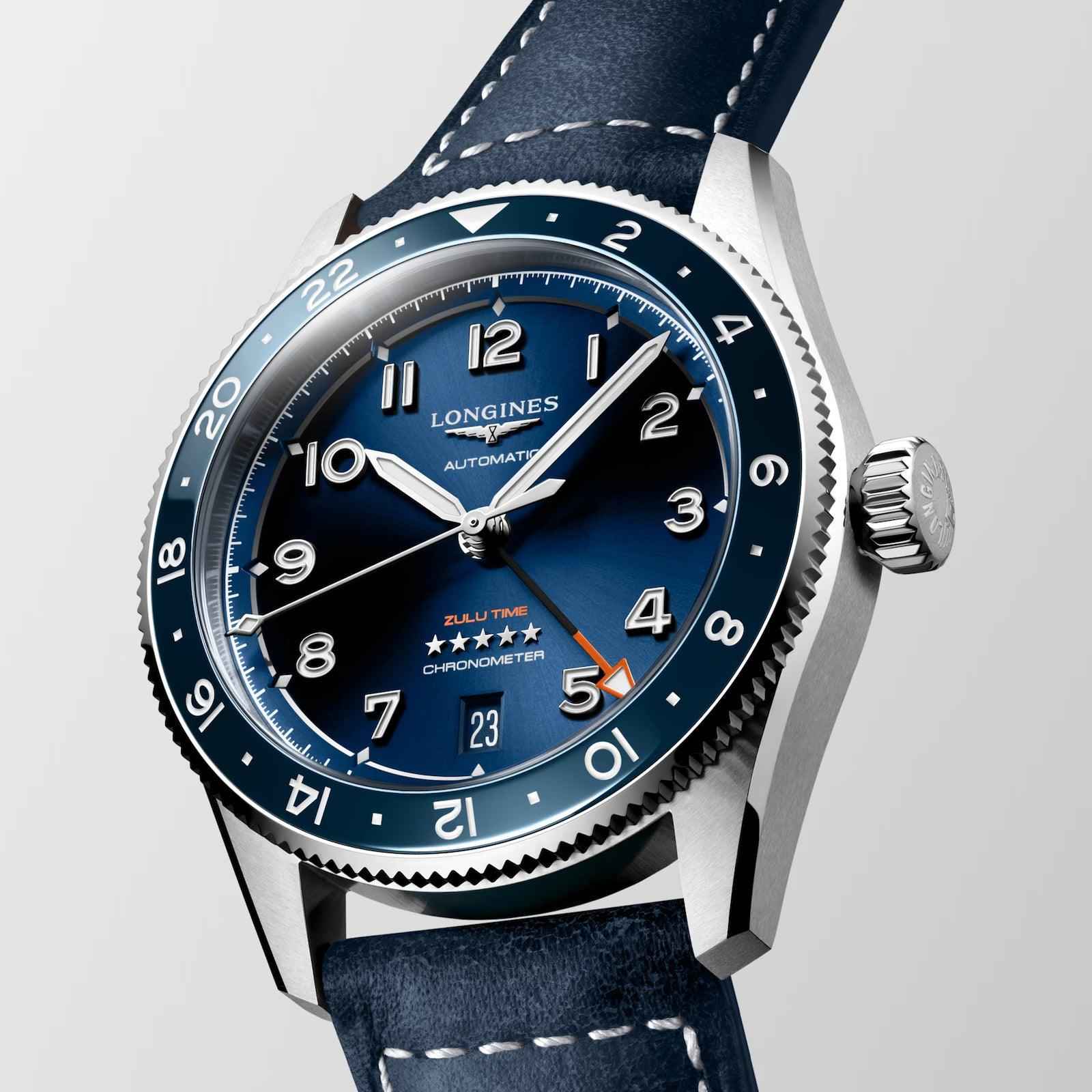 Orologio automatico con quadrante blu e cinturino in pelle blu scuro, cassa in acciaio