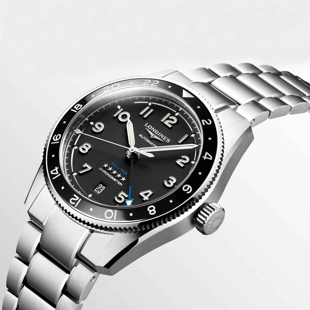 Orologio Longines in acciaio con quadrante nero Zulu Time e corona zigrinata