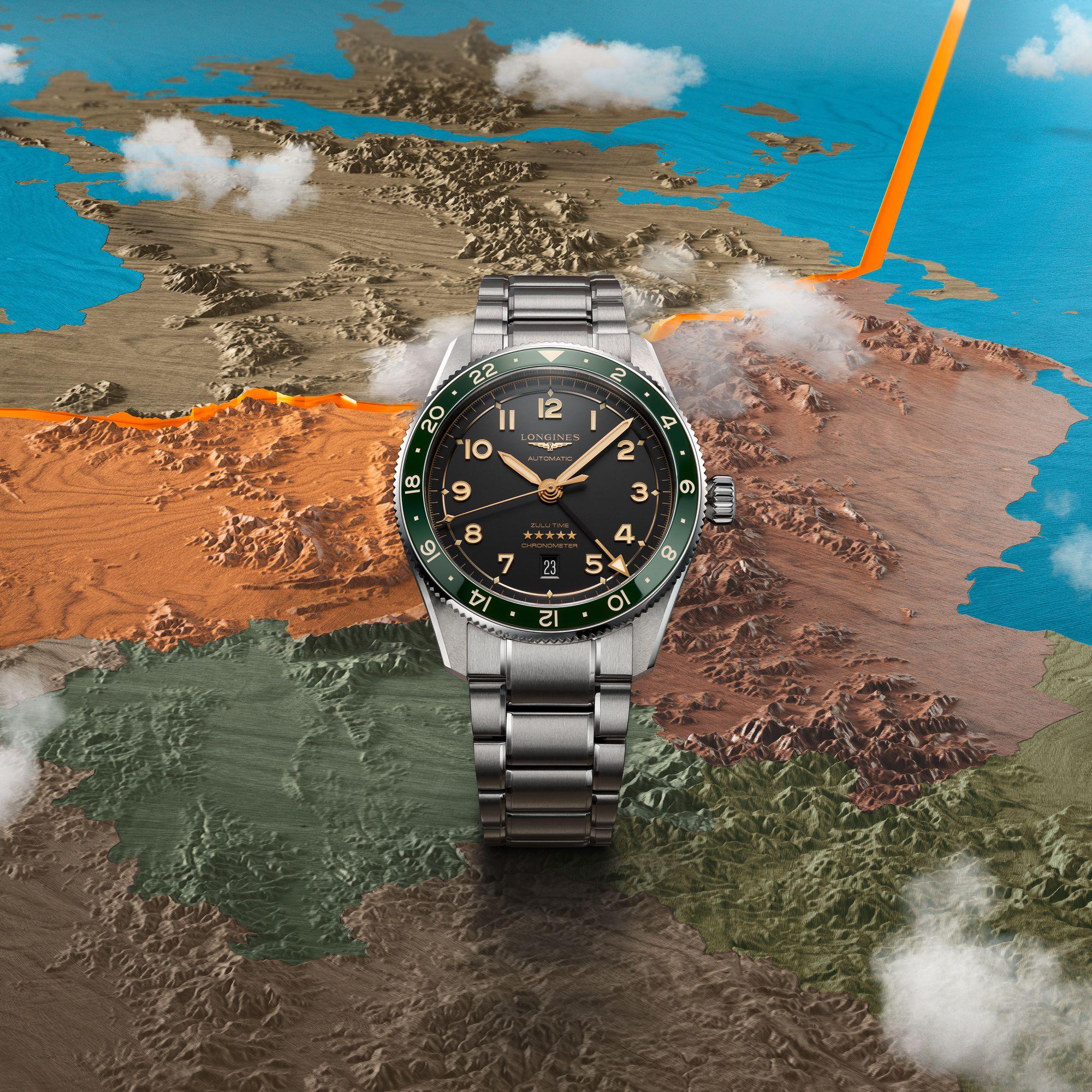 Orologio automatico con quadrante verde scuro e cinturino in acciaio, 42 mm