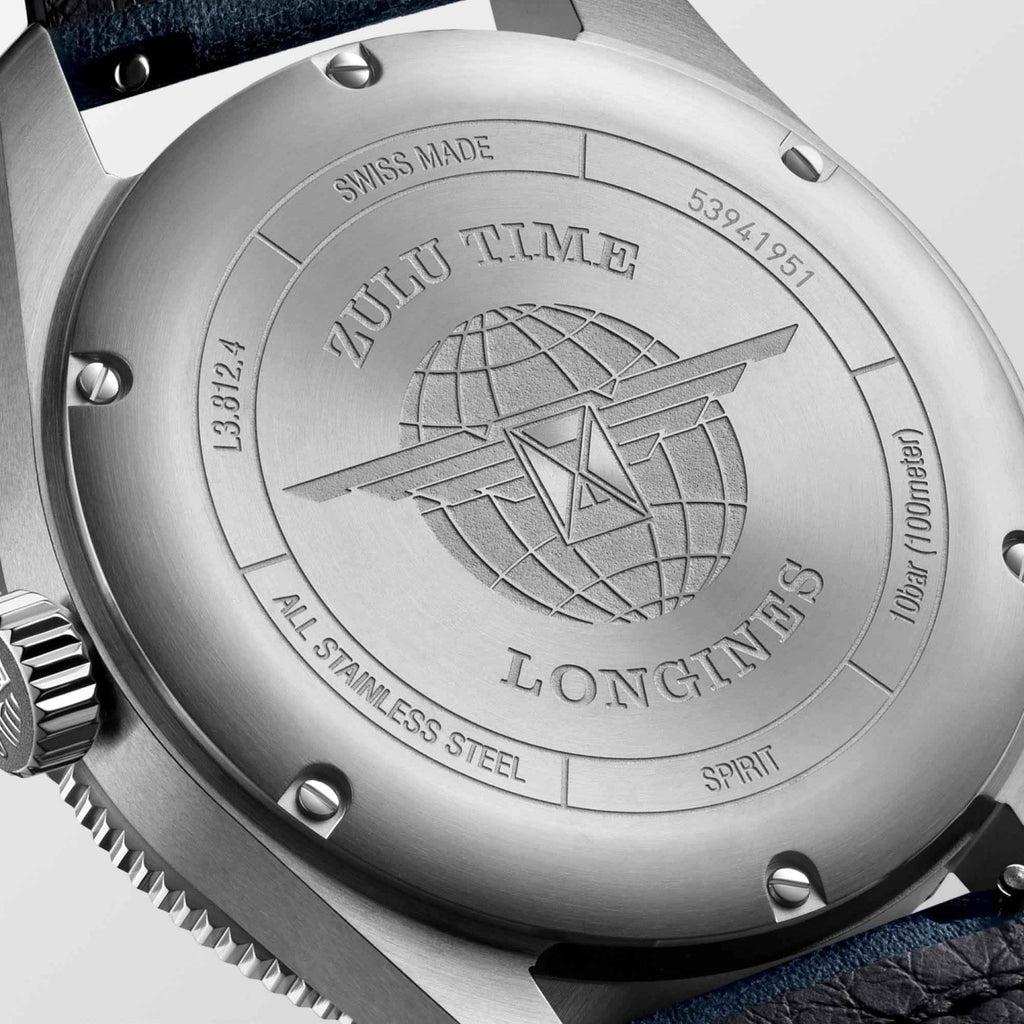 Orologio con fondello in acciaio inciso con mondo e scritte, cinturino in pelle blu