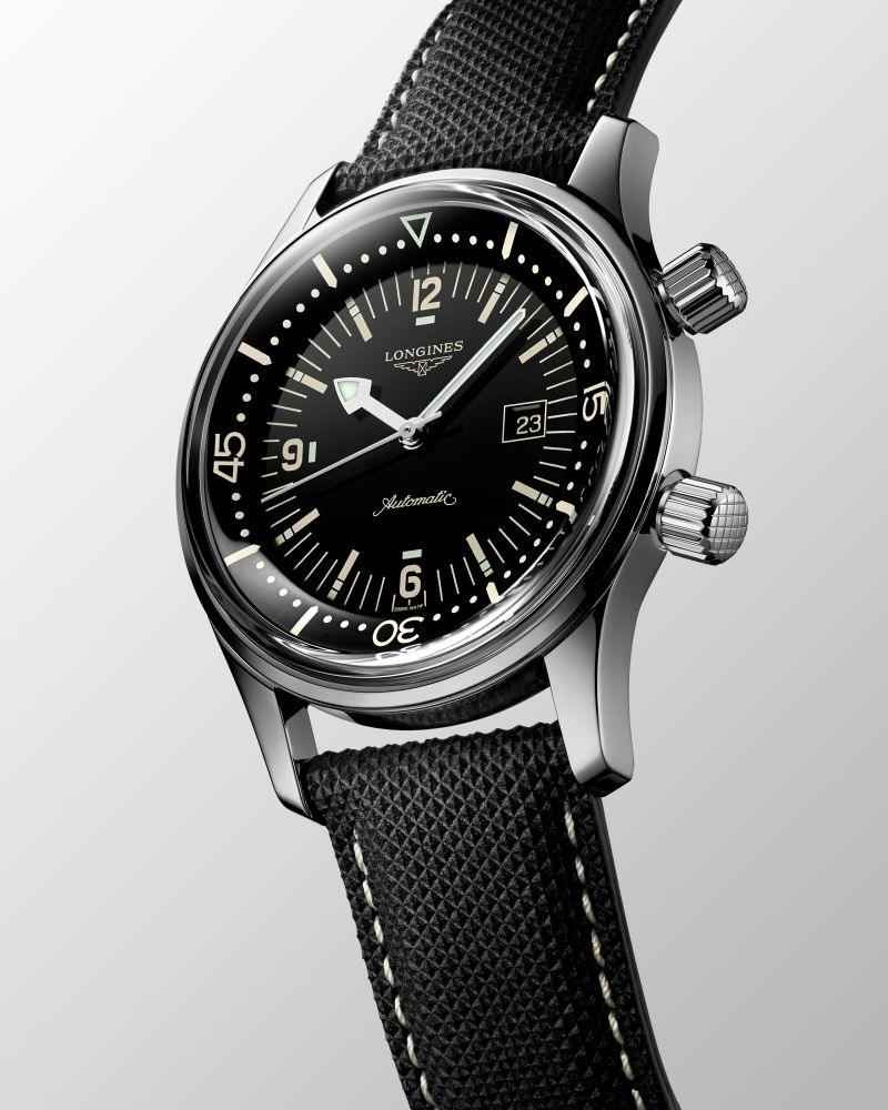 Orologio Longines Legend Diver 36mm con quadrante nero cinturino nero in maglia