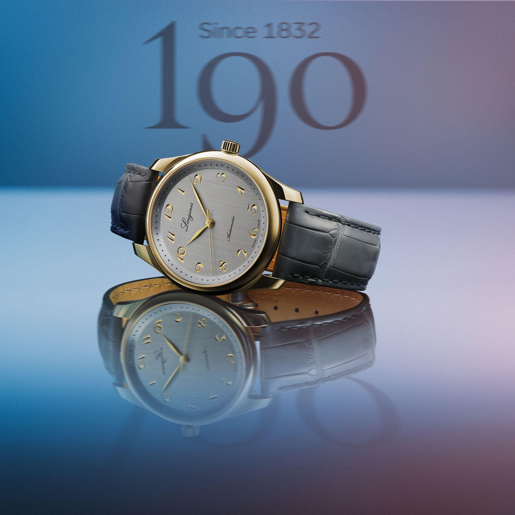 Orologio con cassa oro 18kt e quadrante grigio, cinturino in pelle nera