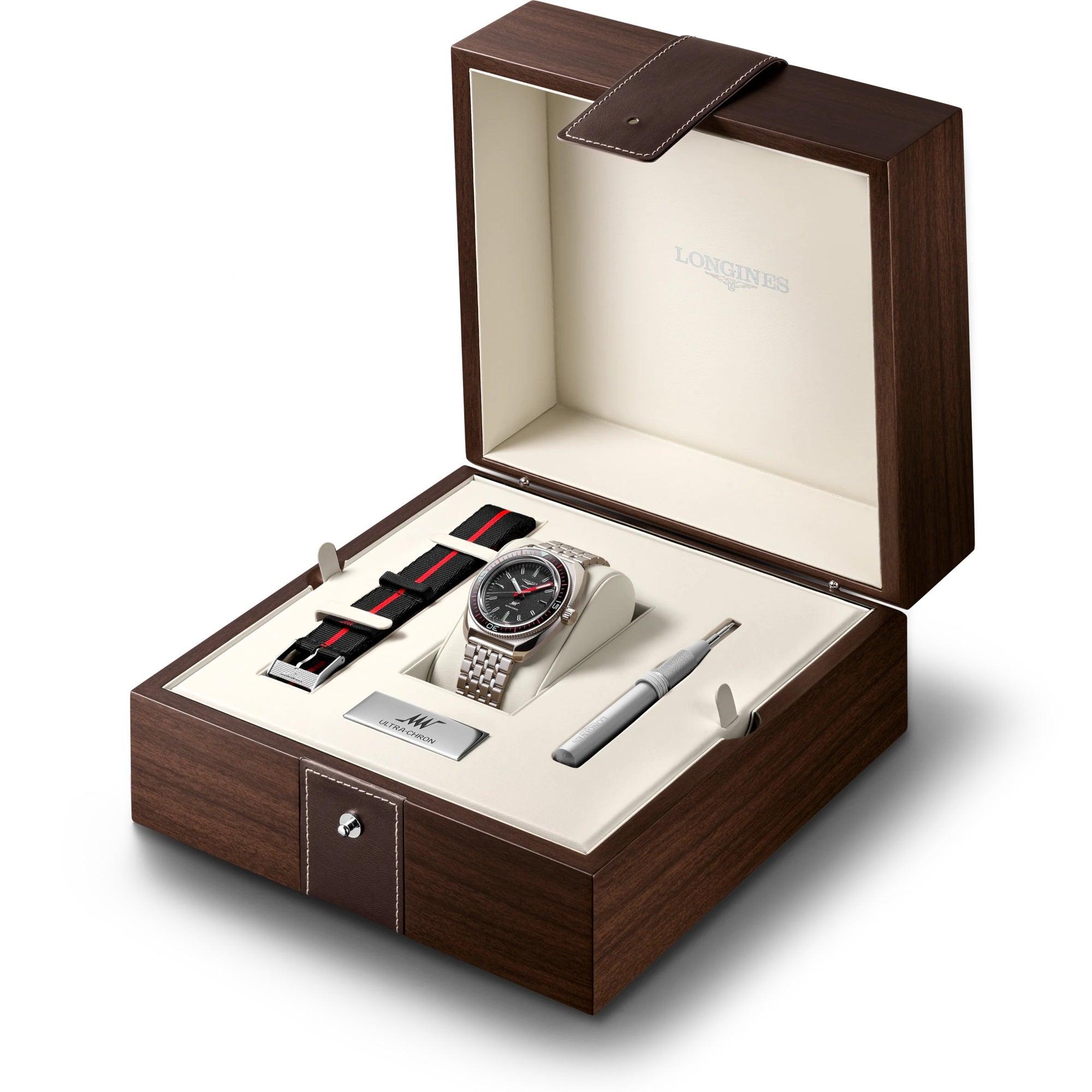 Orologio Longines Ultra-Chron 43 mm nero automatico in acciaio, scatola e accessori