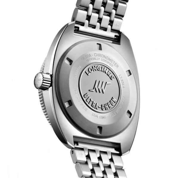Orologio Longines con fondello argentato e bracciale d’acciaio