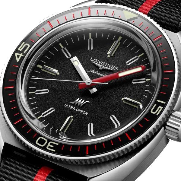 Orologio Longines Ultra-Chron nero con lancette rosse, ghiera e quadrante in acciaio