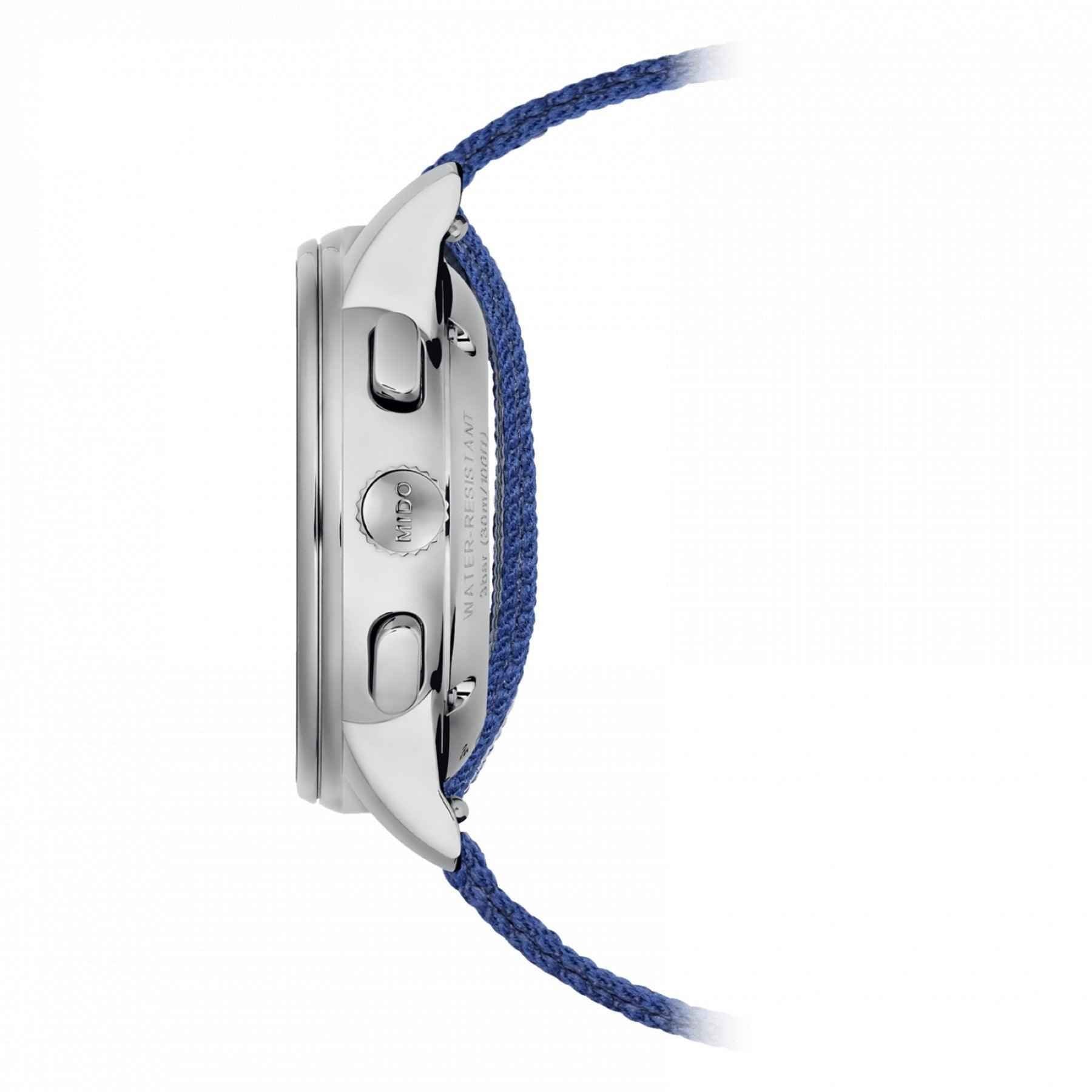 Orologio con cassa argento e pulsanti, cinturino blu a righe gialle