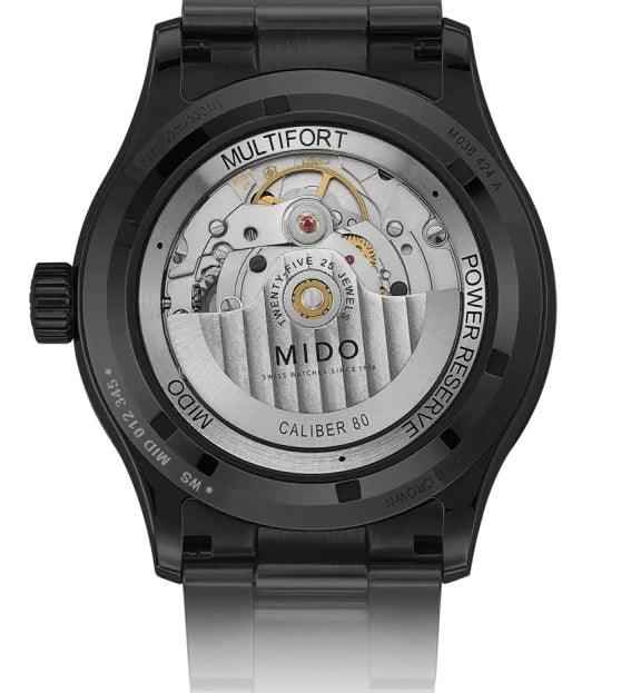 Fondello visibile dell’orologio Mido, movimento automatico con scritta POWER RESERVE