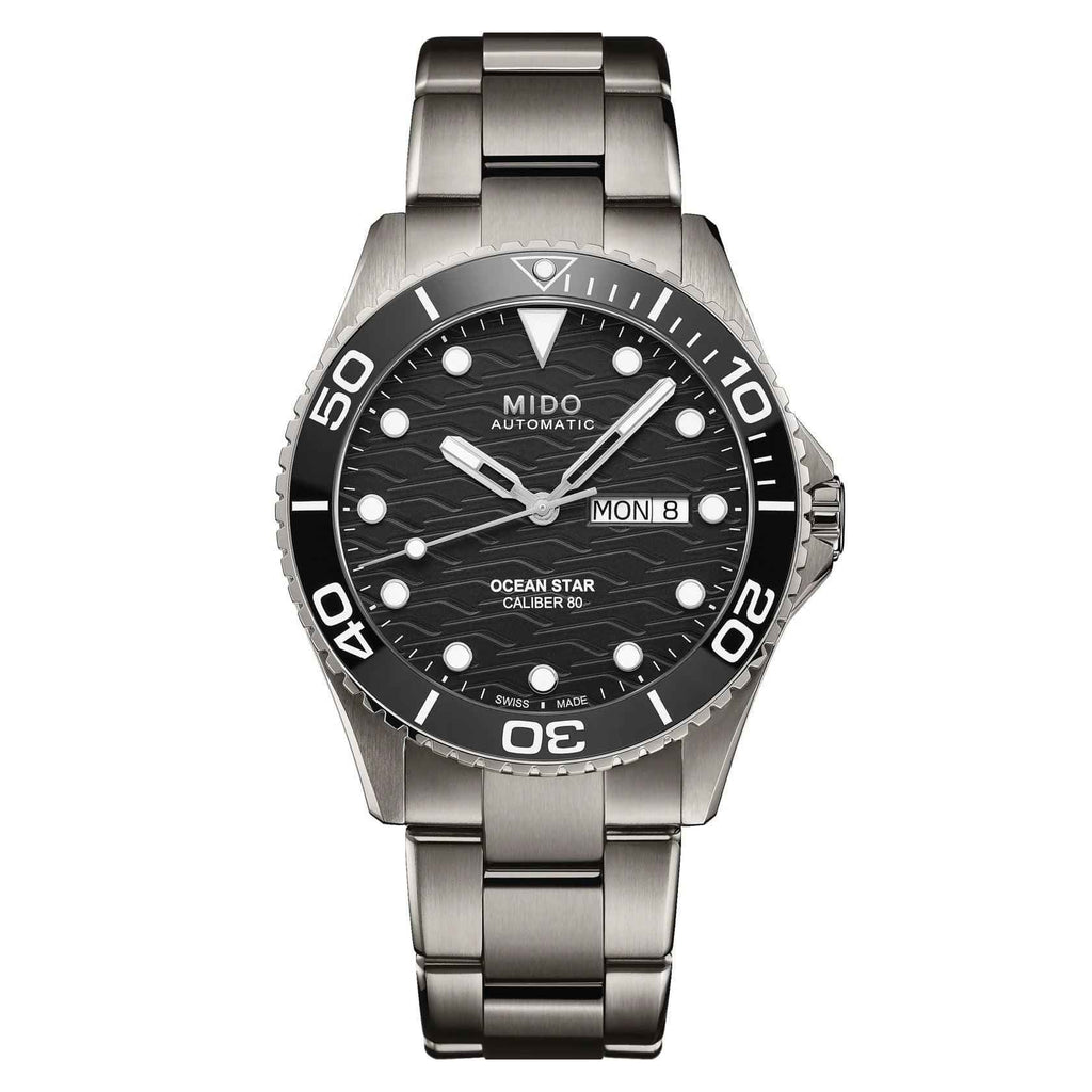 Orologio Mido Ocean Star 200C nero automatico, cassa e bracciale in titanio
