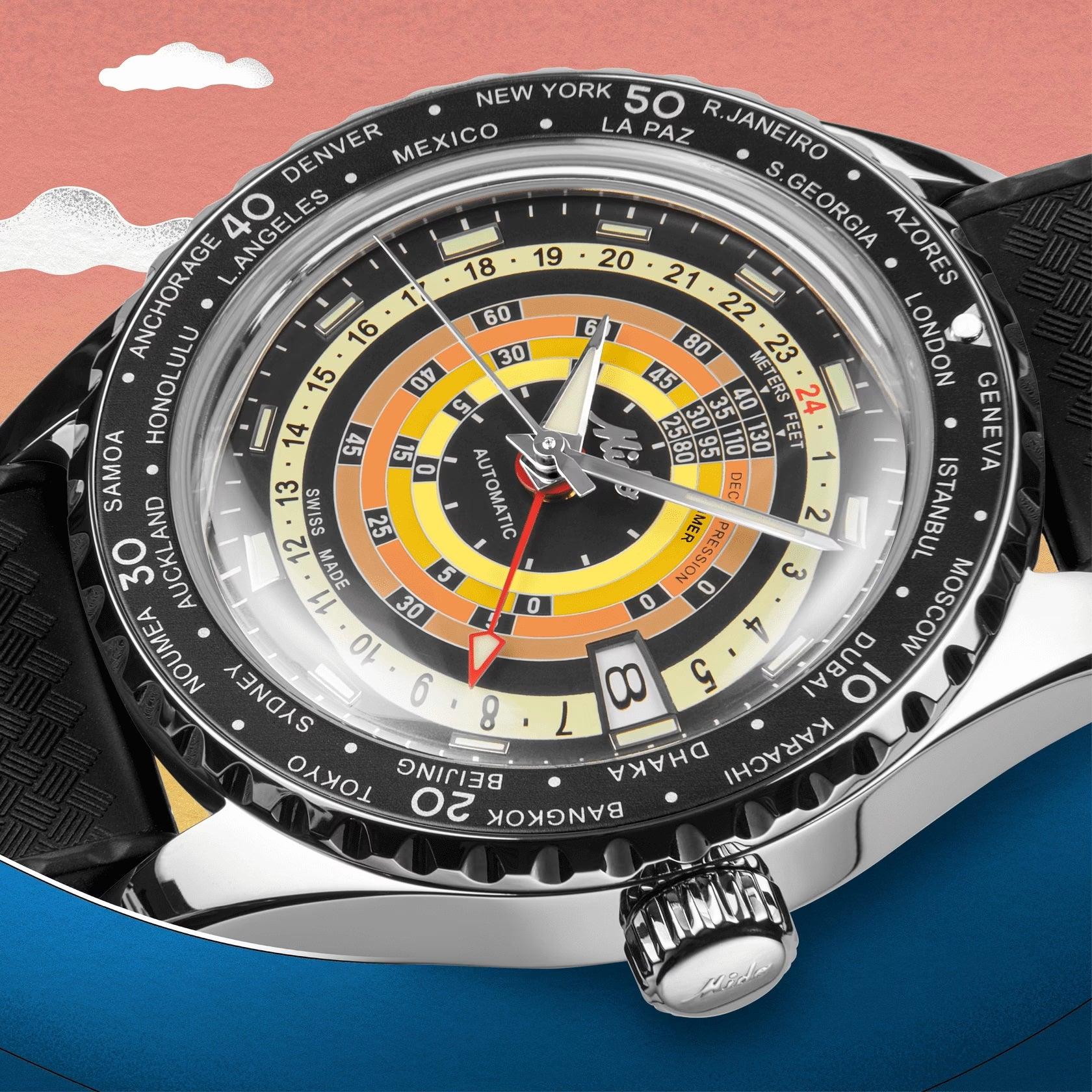 Orologio con cassa nera e lunetta nera, quadrante multizona colorato