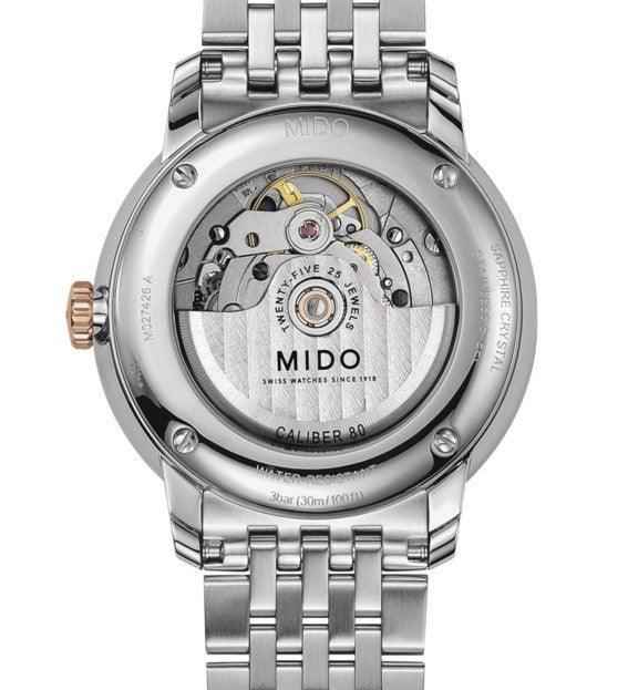 Orologio automatico: fondello in acciaio con vista del movimento