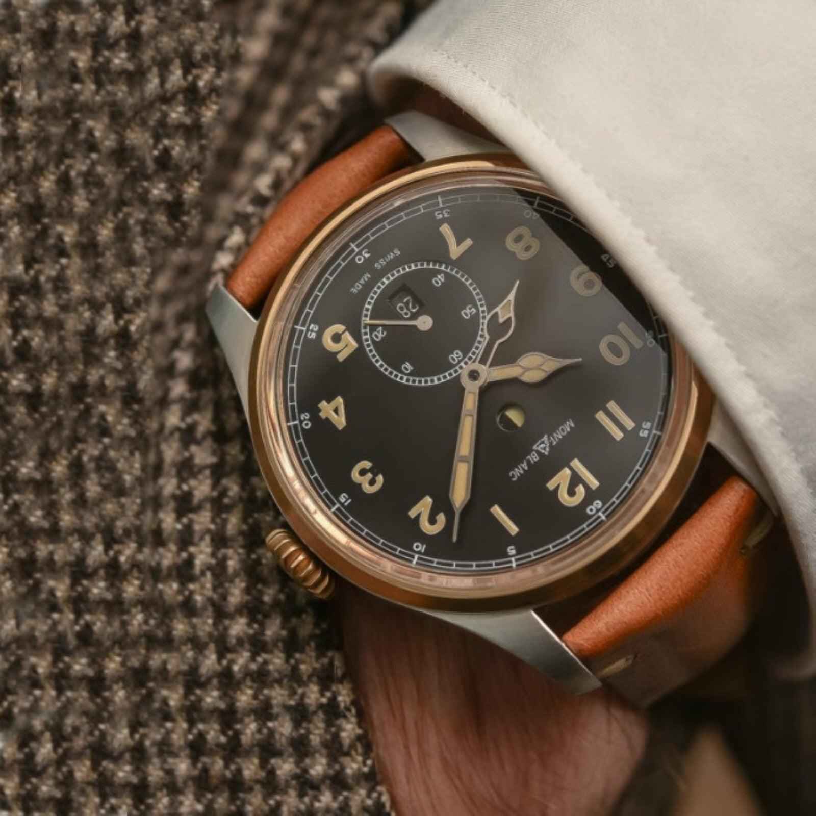 Orologio Montblanc 1858 quadrante nero con cinturino marrone e indici dorati