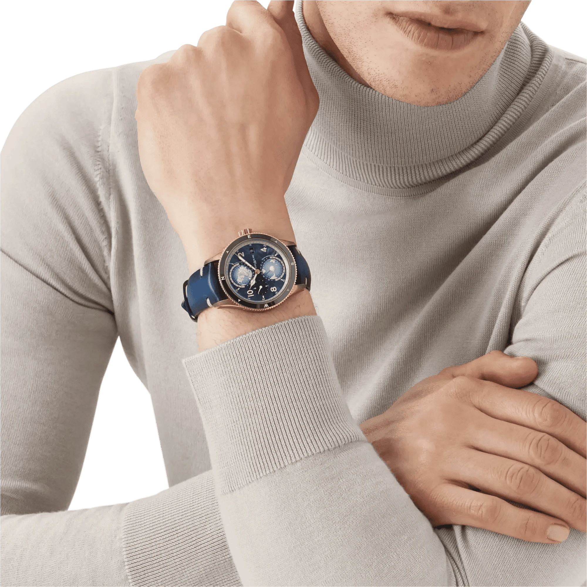 Orologio da polso con quadrante blu e cinturino blu, indossato su maglia chiara