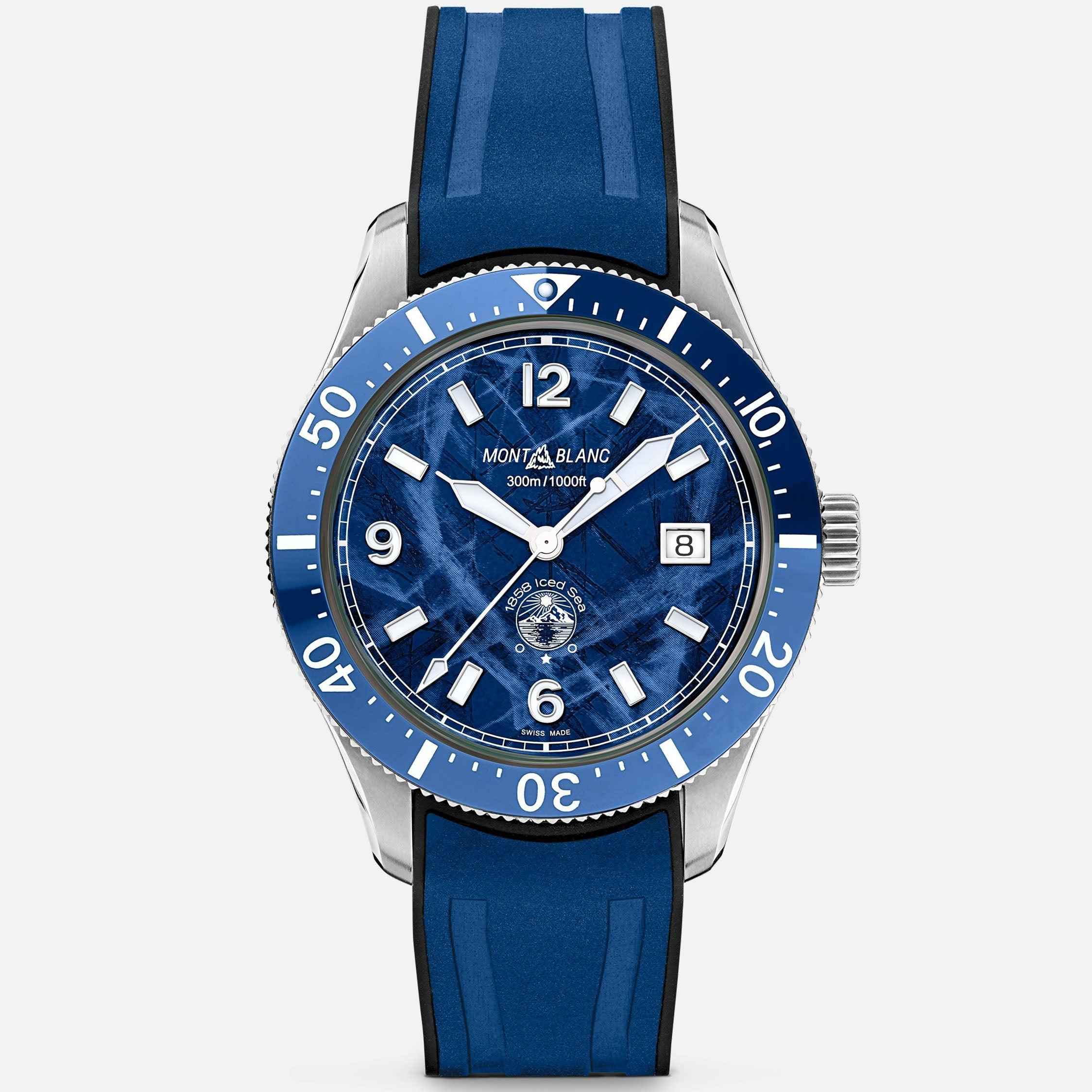 Orologio subacqueo Montblanc con quadrante blu e cinturino in silicone blu