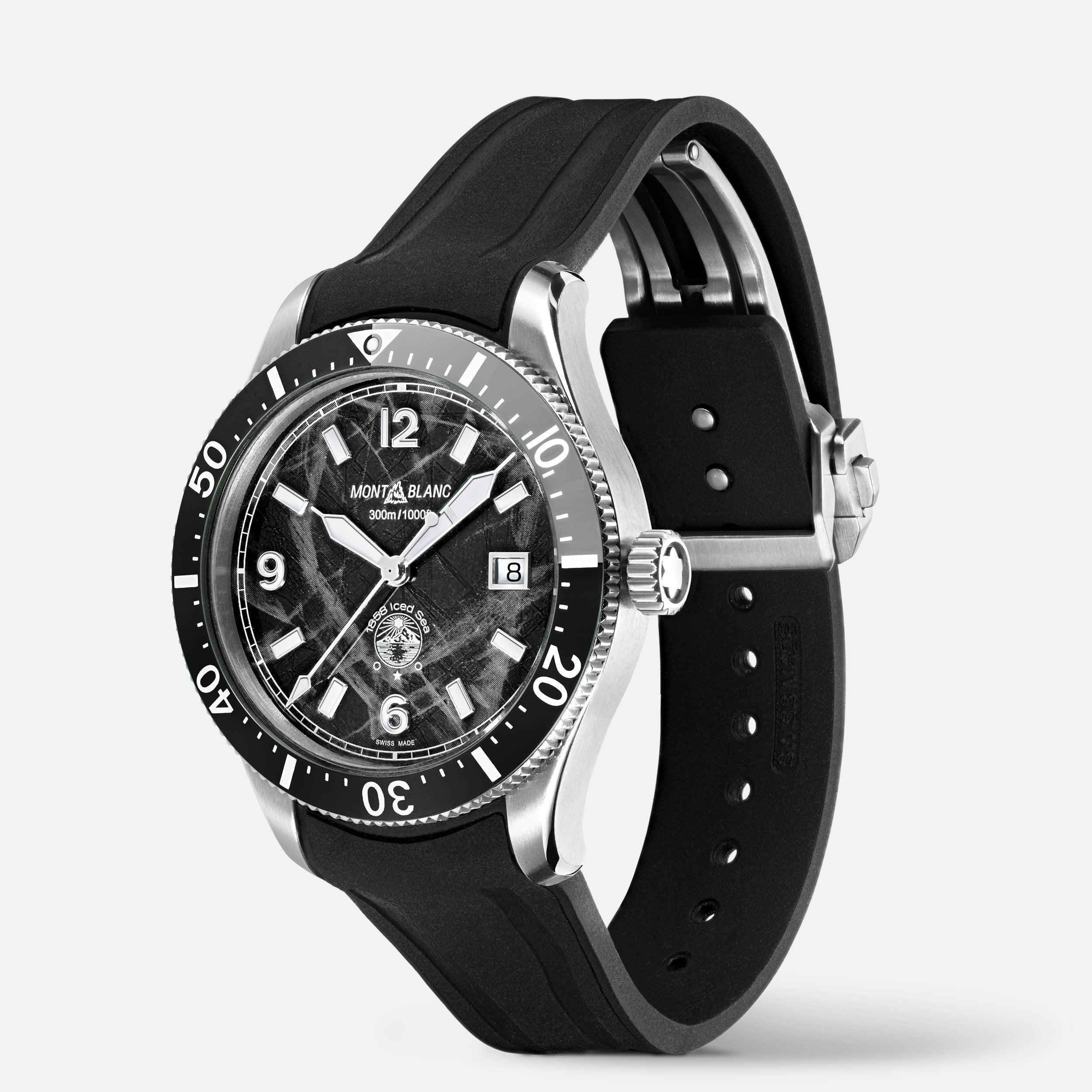 Orologio automatico nero con cassa d’acciaio e cinturino in gomma, indici luminosi