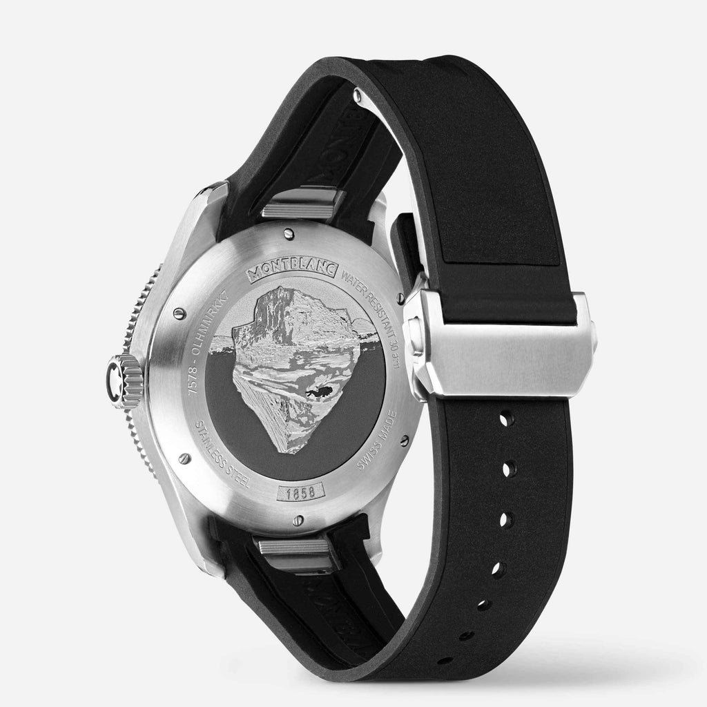 Orologio automatico con fondello inciso e cassa d’acciaio, cinturino nero in gomma