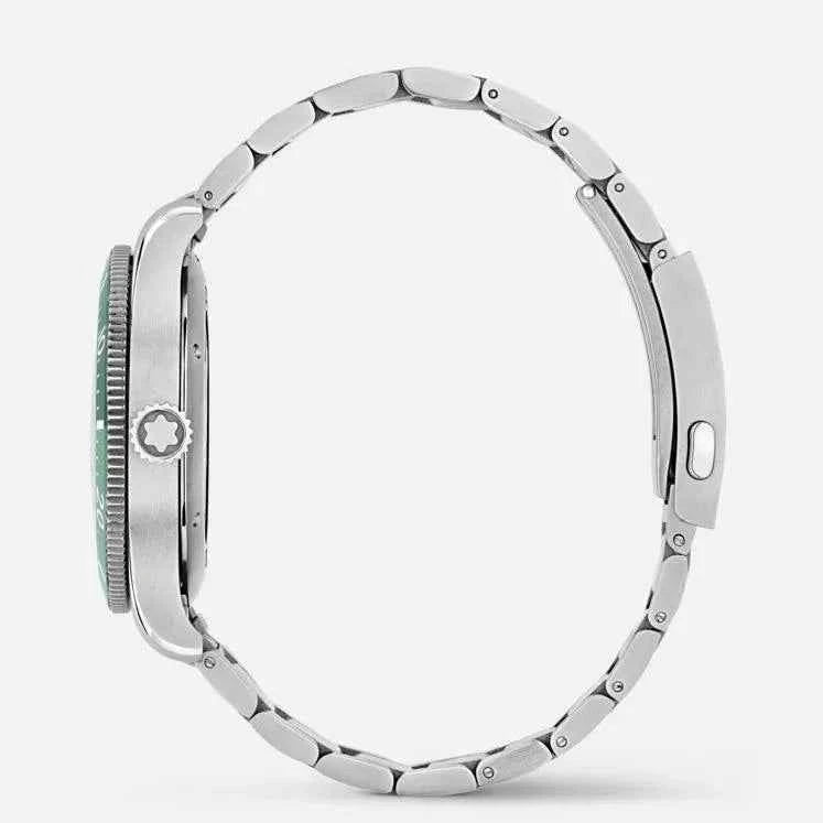 Cassa dell’orologio Montblanc in acciaio con corona e cinturino in maglia d’acciaio