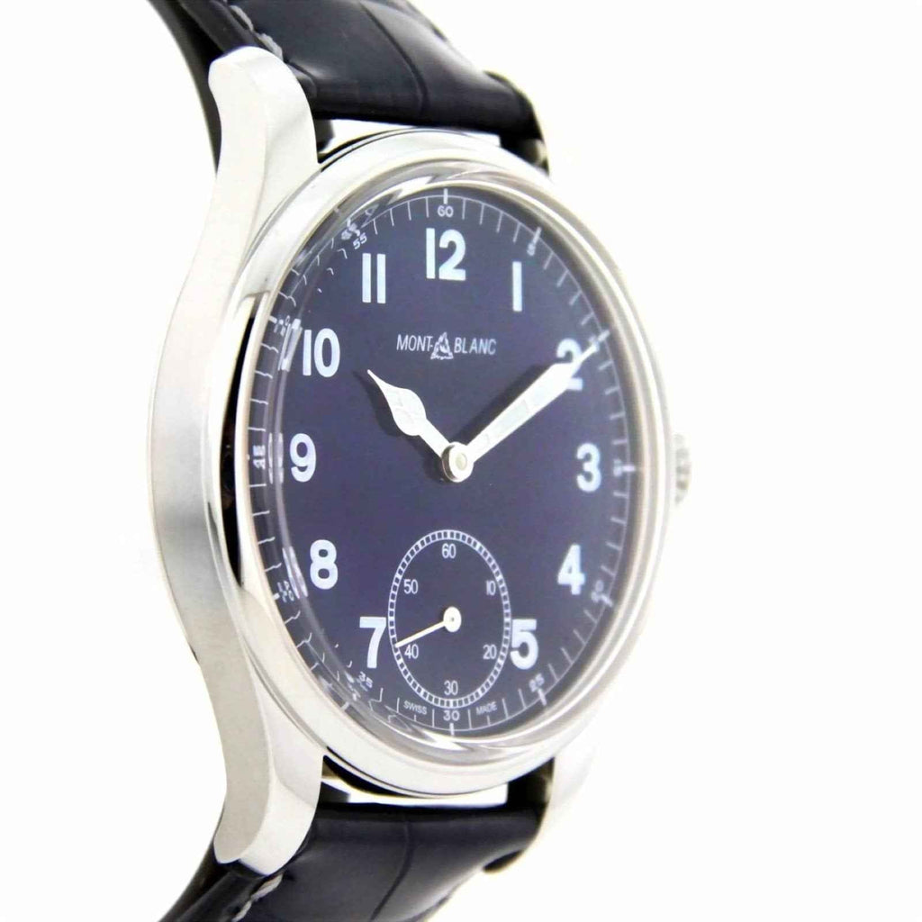 Orologio Montblanc 1858 con quadrante blu, indici arabi e cinturino blu