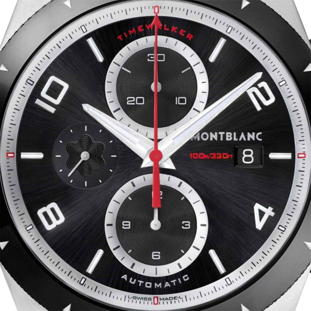 Orologio Montblanc Timewalker: quadrante nero con indici bianchi e lancette rosse, cronografo.