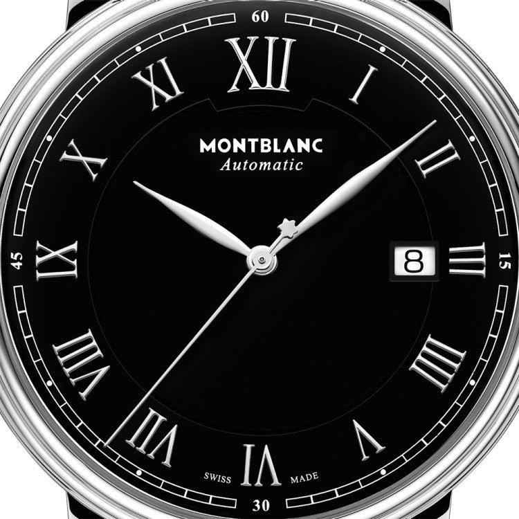 Orologio automatico: quadrante nero con numeri romani e datario rettangolare
