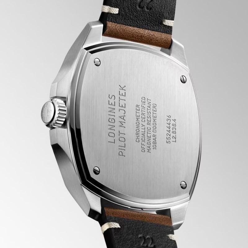 Orologio Longines Pilot Majetek 43 mm, cassa in acciaio con incisioni e cinturino in pelle