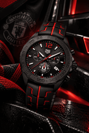 Orologio da polso cronografo nero con quadrante rosso e cinturino in gomma