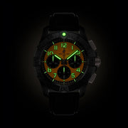 Orologio Breitling con lancette e indici verdi luminescenti su quadrante giallo