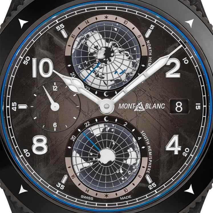 Orologio automatico nero, quadrante con mappa mondiale, indici bianchi e dettagli blu.