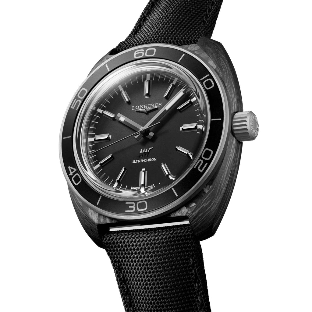 Orologio Longines Ultra‑Chron 43 mm con quadrante antracite, lunetta nera e corona ore 3.