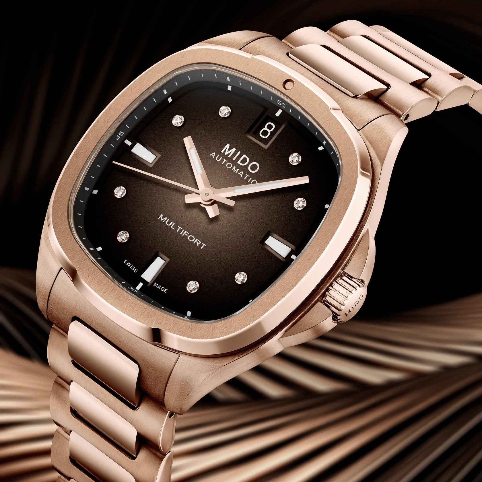 Orologio Mido Multifort automatico con quadrante nero e dettagli su cassa PVD oro rosa