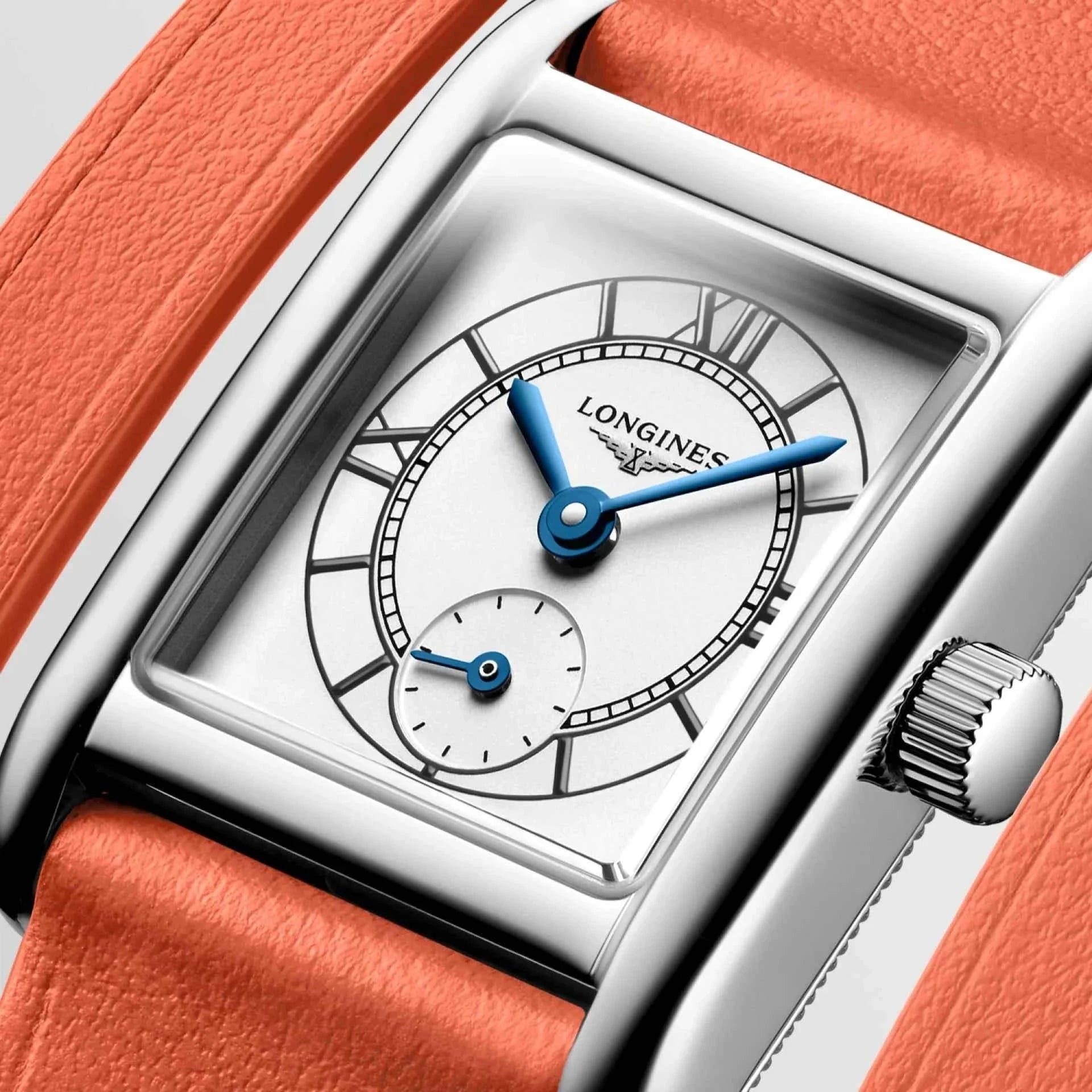 Orologio Longines Mini Dolcevita: quadrante bianco con lancette blu su cassa argento.
