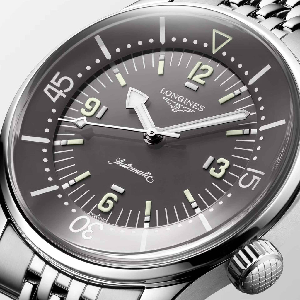 Quadrante grigio scuro Longines Legend Diver 39 mm automatico, indici luminosi