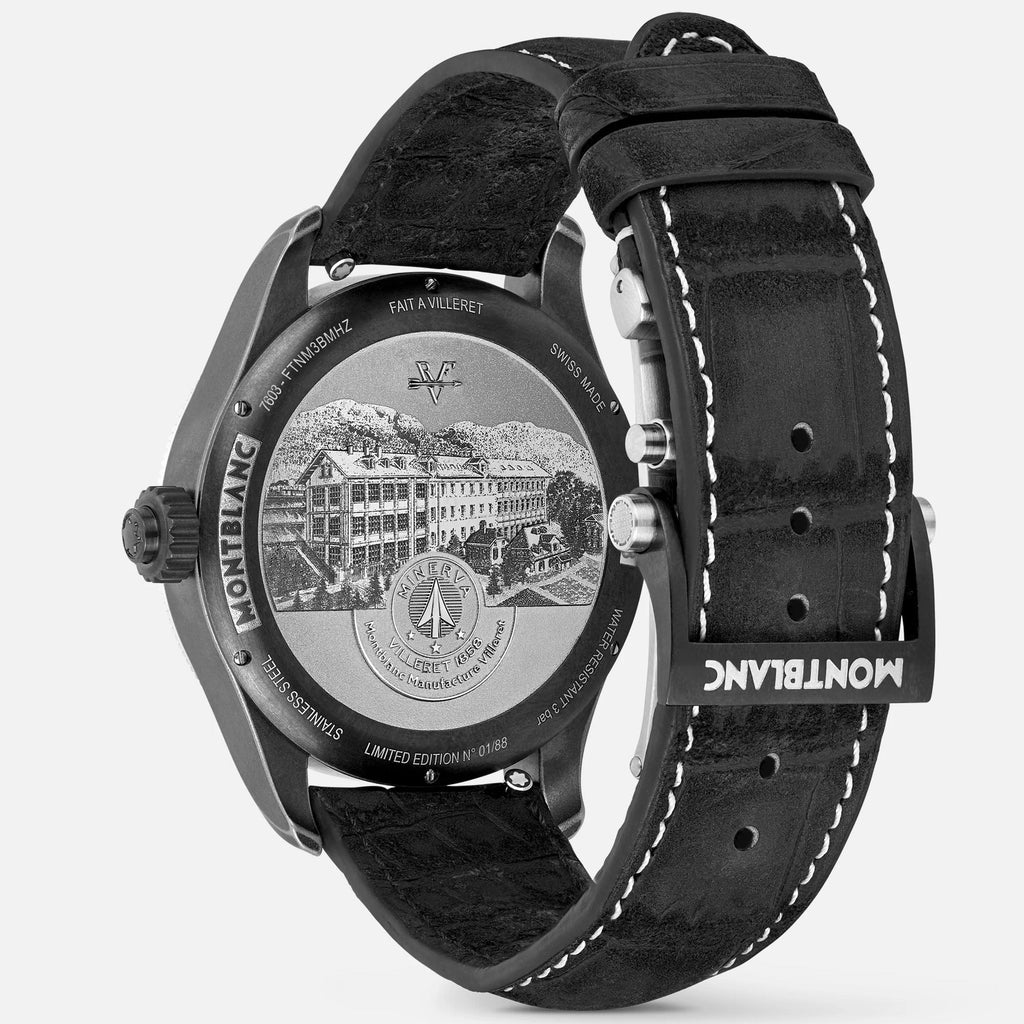 Orologio cronografo con cinturino in pelle nera e cassa in acciaio, fondello inciso