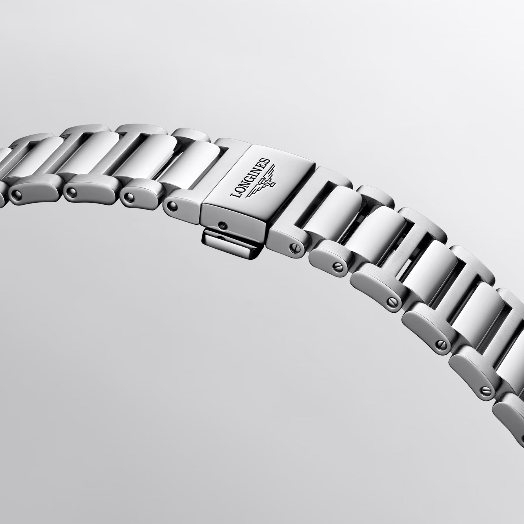 Bracciale in acciaio con maglie lucidate e chiusura dell’orologio