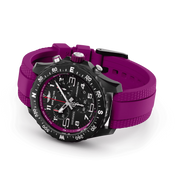 Orologio Breitling Endurance Pro 38 con cinturino viola, cassa nera e corona laterale